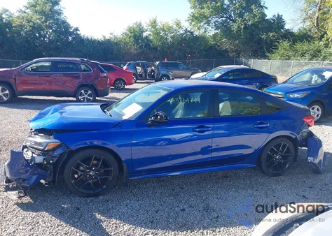 2024 Honda Civic Sport z USA, uszkodzony, nr VIN 2HGFE2F50RH576997